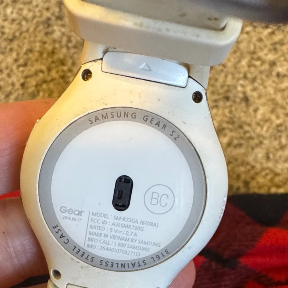 Samsung White Gear S2 Stainless Steel Back Smartwatch - Picture 2 of 2